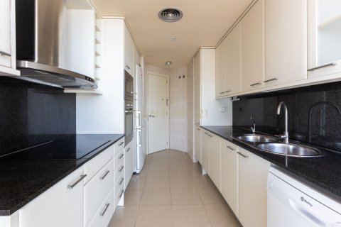 Apartamento en venta en Barcelona, España 4 dormitorios, 171 m2 No. 167736 - foto 24