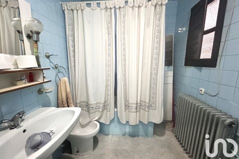 House à vendre à Velilla de San Antonio, Madrid, Espagne, 8 chambres, 180 m2 No. 153650 - photo 12