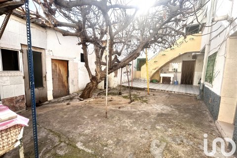 Дом в Велилья-де-Сан-Антонио, Мадрид, Испания 8 спален, 180м2 №153650