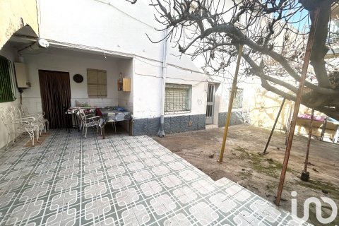 House à vendre à Velilla de San Antonio, Madrid, Espagne, 8 chambres, 180 m2 No. 153650 - photo 3