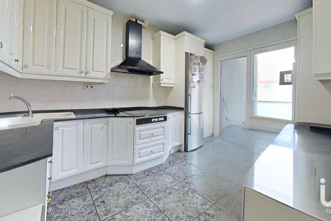 Сasa en venta en Bonavista, Tarragona, España 4 dormitorios, 392 m2 No. 153647 - foto 17