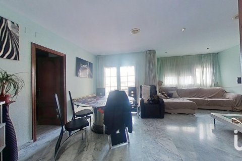 Сasa en venta en Bonavista, Tarragona, España 4 dormitorios, 392 m2 No. 153647 - foto 5