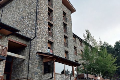 Komerciāls īpašums pārdošanā La Molina, Girona, Spānijā 2731 m2 Nr. 153649 - attēls 2