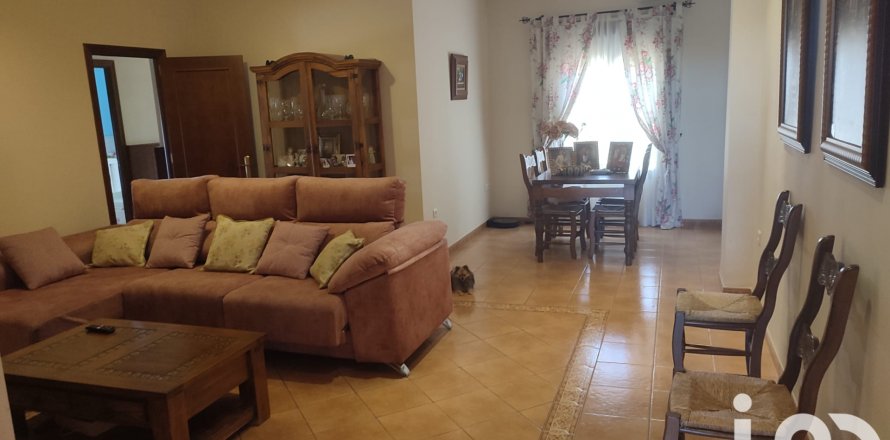 Māja Canada Rosal, Seville, Spānijā 3 istabas, 361 m2 Nr. 153651