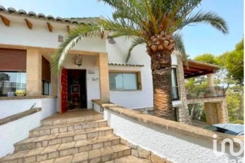 Dom w Denia, Alicante, Hiszpania 4 sypialnie, 270 mkw. nr 153645 – zdjęcie 4