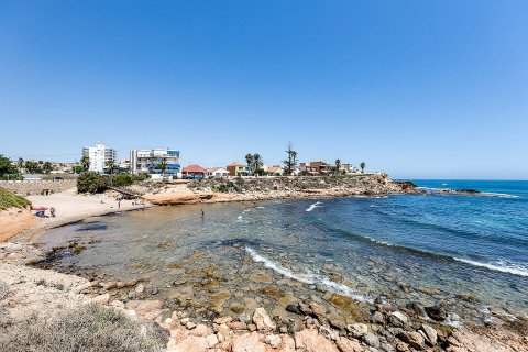 Huoneisto myytävänä Torrevieja, Alicante, Espanja, 2 makuuhuonetta, 85 m2 No. 112378 - kuva 17