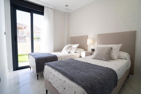 Bungalow in vendita Pilar de la Horadada, Alicante, Spagna 3 camere da letto, 75 mq. N° 112373 - foto 14