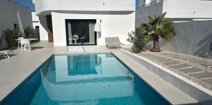 Villa Ciudad Quesada, Alicante, Spanien 4 sovrum, 203 kvm. Nr. 115736