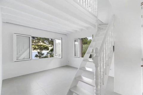 Villa till salu i Mallorca, Spanien 5 sovrum, 337 kvm. Nr. 143771 - foto 16