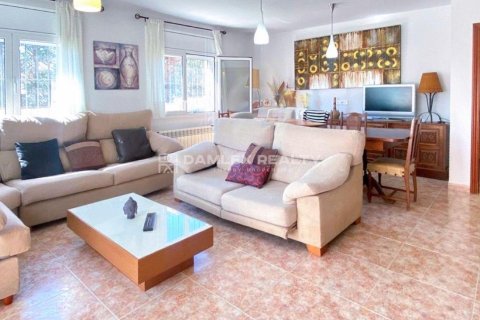 House à vendre à Calonge, Girona, Espagne, 5 chambres, 216 m2 No. 177210 - photo 3