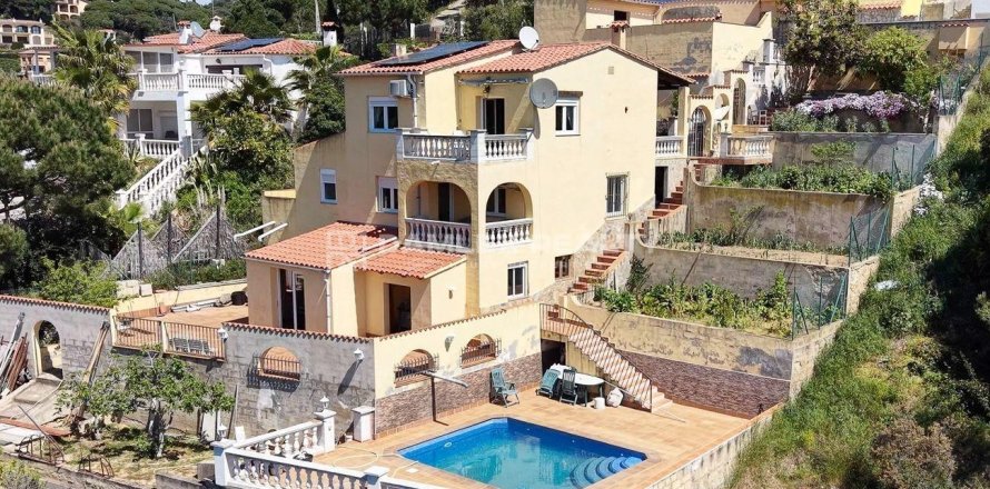 Willa w Lloret de Mar, Girona, Hiszpania 5 sypialni, 268 mkw. nr 177213