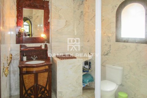 Villa à vendre à Lloret de Mar, Girona, Espagne, 5 chambres, 300 m2 No. 177214 - photo 12