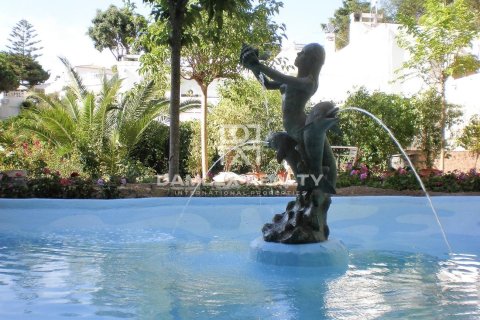Villa à vendre à Lloret de Mar, Girona, Espagne, 5 chambres, 300 m2 No. 177214 - photo 17