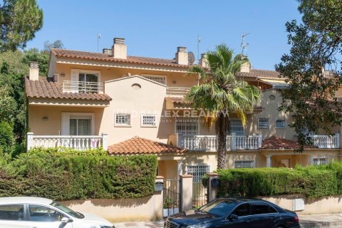 Villa à vendre à Platja D'aro, Girona, Espagne, 4 chambres, 238 m2 No. 177215 - photo 4