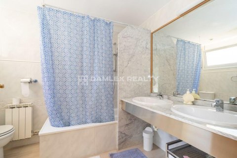 Villa à vendre à Platja D'aro, Girona, Espagne, 4 chambres, 238 m2 No. 177215 - photo 23