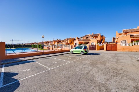 Bungalow en venta en Torrevieja, Alicante, España 2 dormitorios, 60 m2 No. 155204 - foto 16