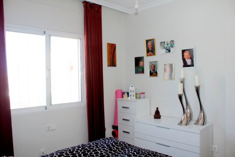 Villetta a schiera in vendita a Villamartin, Alicante, Spagna 3 camere da letto, 81 mq. N° 155207 - foto 15