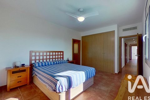 Dom w Roda de Berà, Tarragona, Hiszpania 4 sypialnie, 296 mkw. nr 152512 – zdjęcie 14