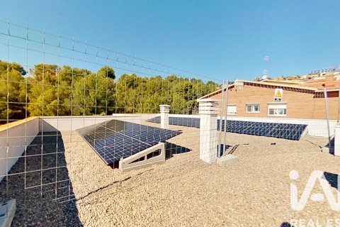 Dom w Roda de Berà, Tarragona, Hiszpania 4 sypialnie, 296 mkw. nr 152512 – zdjęcie 28