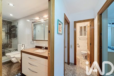 Lägenhet till salu i Barcelona, Spanien 4 sovrum, 93 kvm. Nr. 152510 - foto 19