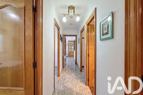 Lägenhet till salu i Barcelona, Spanien 4 sovrum, 93 kvm. Nr. 152510 - foto 30