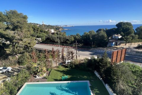 Hus till salu i Sant Antoni de Calonge, Girona, Spanien 5 sovrum, 450 kvm. Nr. 148387 - foto 3