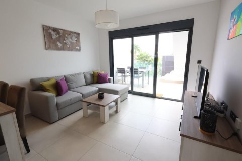 Bungalow w Guardamar del Segura, Alicante, Hiszpania 2 sypialnie, 77 mkw. nr 189828 – zdjęcie 6