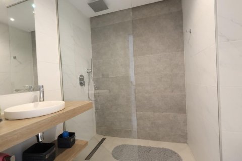 Bungalow w Guardamar del Segura, Alicante, Hiszpania 2 sypialnie, 77 mkw. nr 189828 – zdjęcie 11