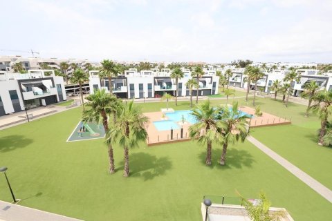 Bungalow w Guardamar del Segura, Alicante, Hiszpania 2 sypialnie, 77 mkw. nr 189828 – zdjęcie 18