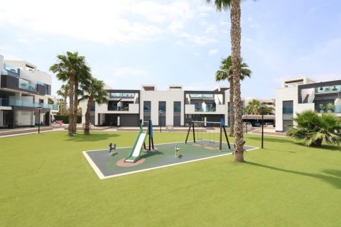 Bungalow w Guardamar del Segura, Alicante, Hiszpania 2 sypialnie, 77 mkw. nr 189828 – zdjęcie 20