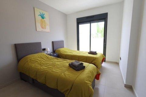 Bungalow w Guardamar del Segura, Alicante, Hiszpania 2 sypialnie, 77 mkw. nr 189828 – zdjęcie 9