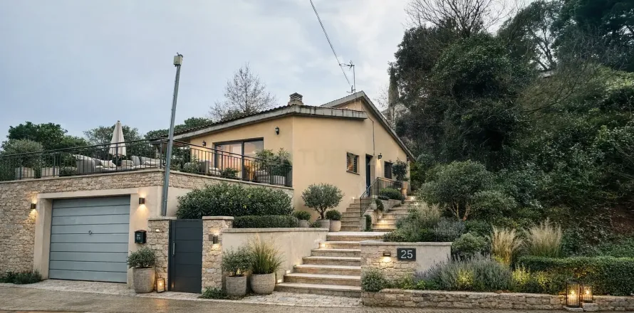 House à Vacarisses, Barcelona, Espagne 3 chambres, 220 m2 No. 166994