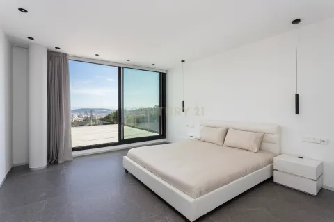 House for sale in Barcelona, Spain 7 bedrooms, 802 sq.m. No. 166997 - photo 26