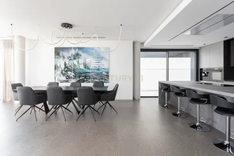 House for sale in Barcelona, Spain 7 bedrooms, 802 sq.m. No. 166997 - photo 5