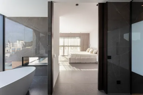 House for sale in Barcelona, Spain 7 bedrooms, 802 sq.m. No. 166997 - photo 10