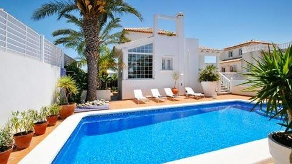 Villa à San Fulgencio, Alicante, Espagne 5 chambres, 290 m2 No. 95985