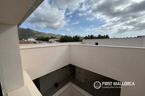 Kaupunkipientalo myytävänä Pollenca, Mallorca, Espanja, 4 makuuhuonetta, 347 m2 No. 177321 - kuva 11