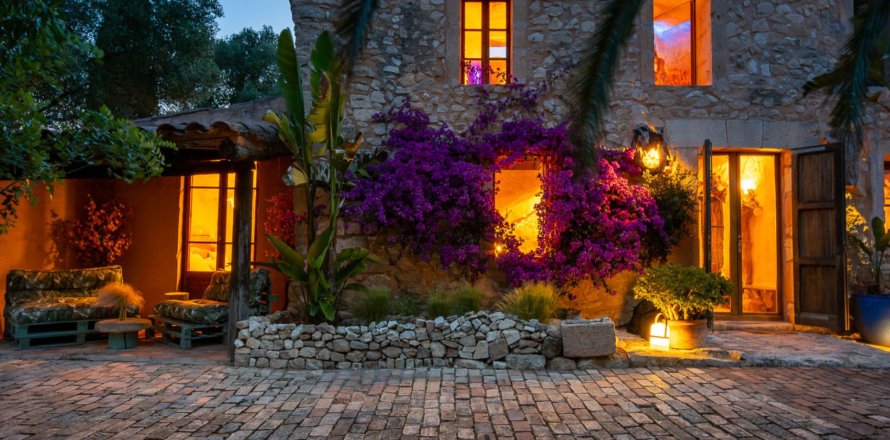 Finca Montuiri, Mallorca, Espanja 3 makuuhuonetta, 390 m2 No. 177318