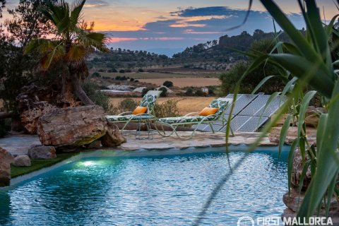 Finca vuokrattavana Montuiri, Mallorca, Espanja, 3 makuuhuonetta, 390 m2 No. 177318 - kuva 2