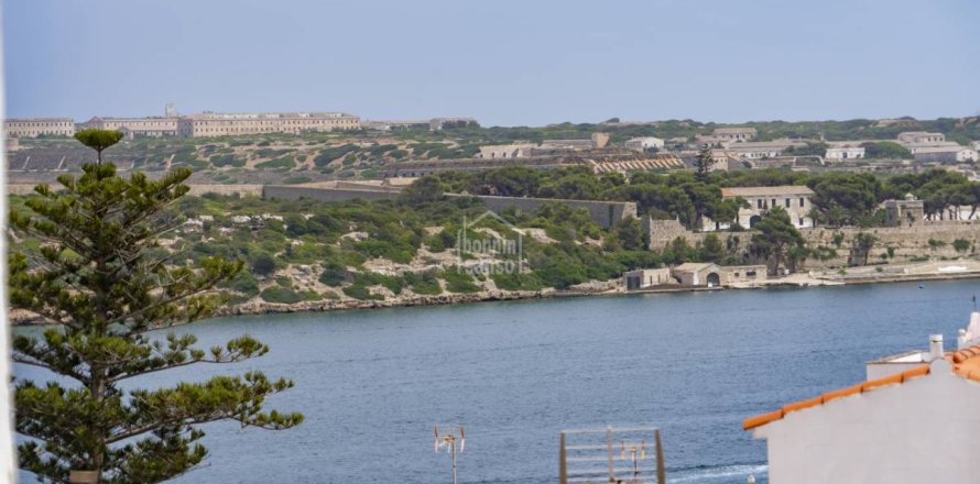 Dzīvoklis Es Castell, Menorca, Spānijā 9 istabas, 350 m2 Nr. 183176