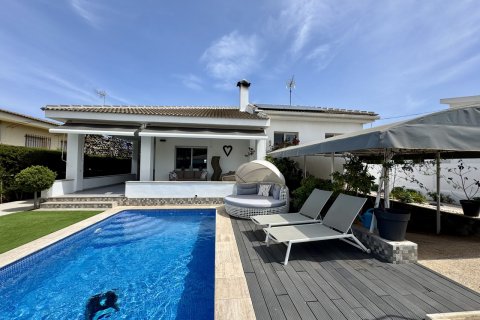 Villa i Mar De Cristal, Murcia, Spanien 4 sovrum, 170 kvm. Nr. 196272