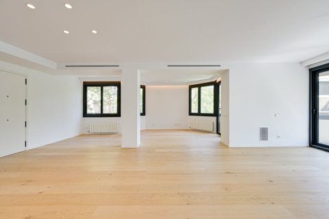 Продажа квартиры Барселона, Испания 5 спален, 255м2 №137392 - фото 10