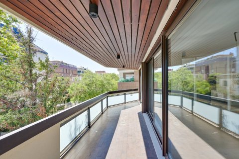 Продажа квартиры Барселона, Испания 5 спален, 255м2 №137392 - фото 2