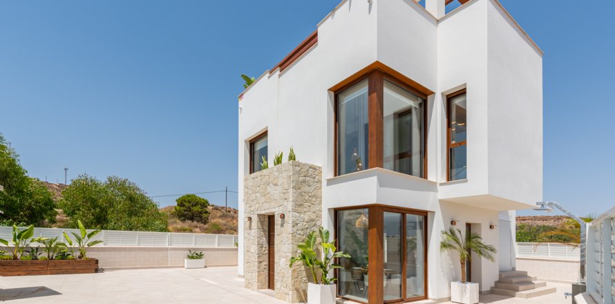 Villa i Vera, Almeria, Spanien 3 sovrum, 122 kvm. Nr. 137395