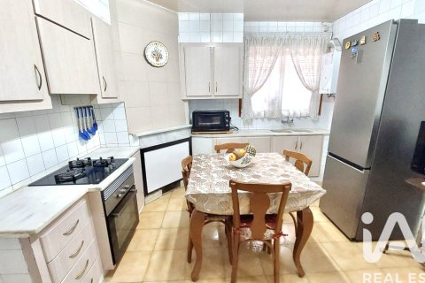 Apartment for sale in Torreblanca, Castellon, Spain 2 bedrooms, 110 sq.m. No. 185118 - photo 2