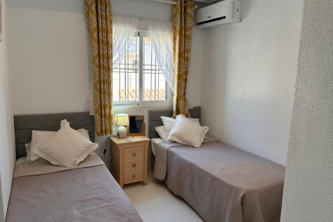 Townhouse for sale in Alicante, Spain 2 bedrooms, 80 sq.m. No. 193127 - photo 13