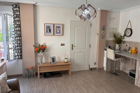 Townhouse for sale in Alicante, Spain 2 bedrooms, 80 sq.m. No. 193127 - photo 30