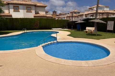 Townhouse for sale in Alicante, Spain 2 bedrooms, 80 sq.m. No. 193127 - photo 3