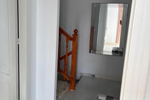 Townhouse for sale in Alicante, Spain 2 bedrooms, 80 sq.m. No. 193127 - photo 12