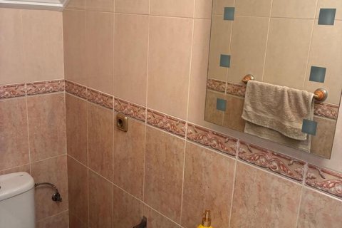 Townhouse for sale in Alicante, Spain 2 bedrooms, 80 sq.m. No. 193127 - photo 18